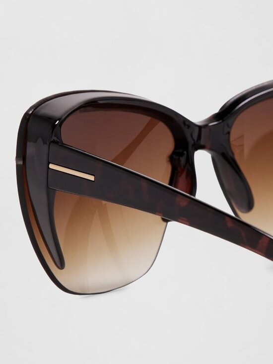 Luxurious Women\'s 62mm Cat Eye Sunglasses with Mirrored Gradient Lenses main image 7